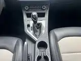 Фото 17 - Geely Vision