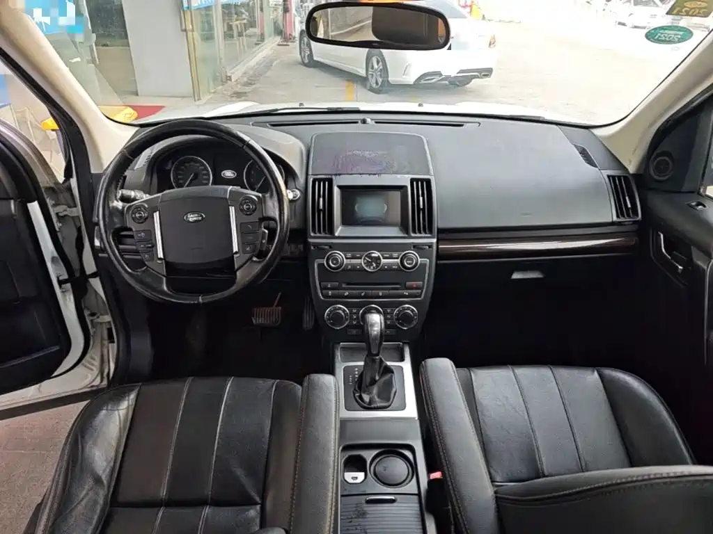 Land Rover Freelander 2 2014 2014 2.0T Si4 SE Gasoline Edition