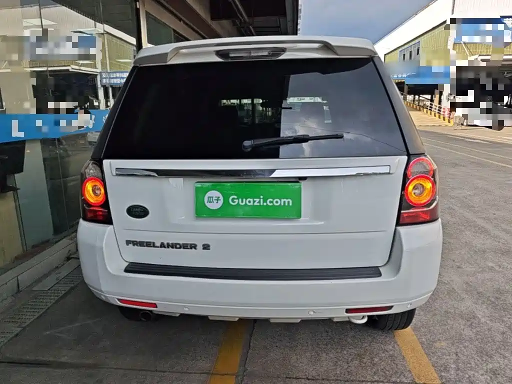 Land Rover Freelander 2 2014 2014 2.0T Si4 SE Gasoline Edition