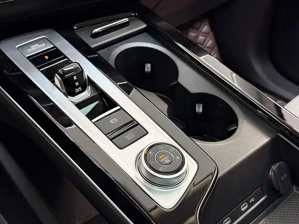 Volkswagen Talagon 2023 380TSI 4WD R-Line Touring Edition фото 18