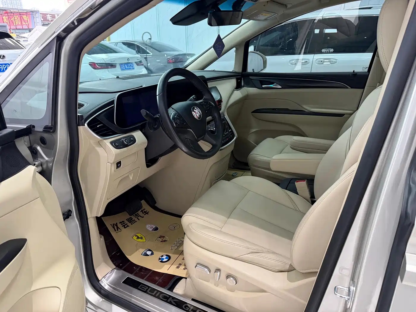 BUICK GL8