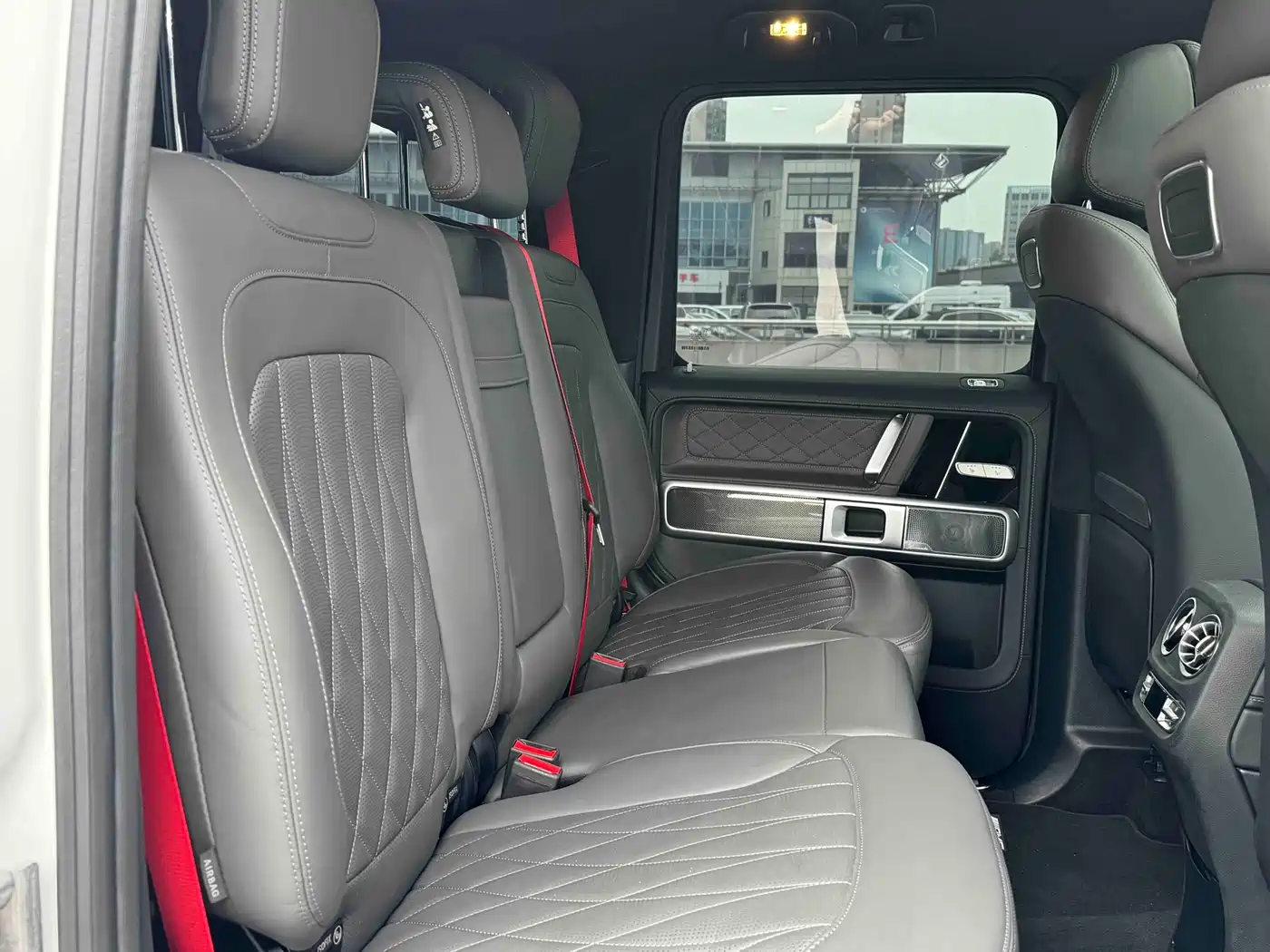 Mercedes-Benz G-Class 2023 G 500 фото 16