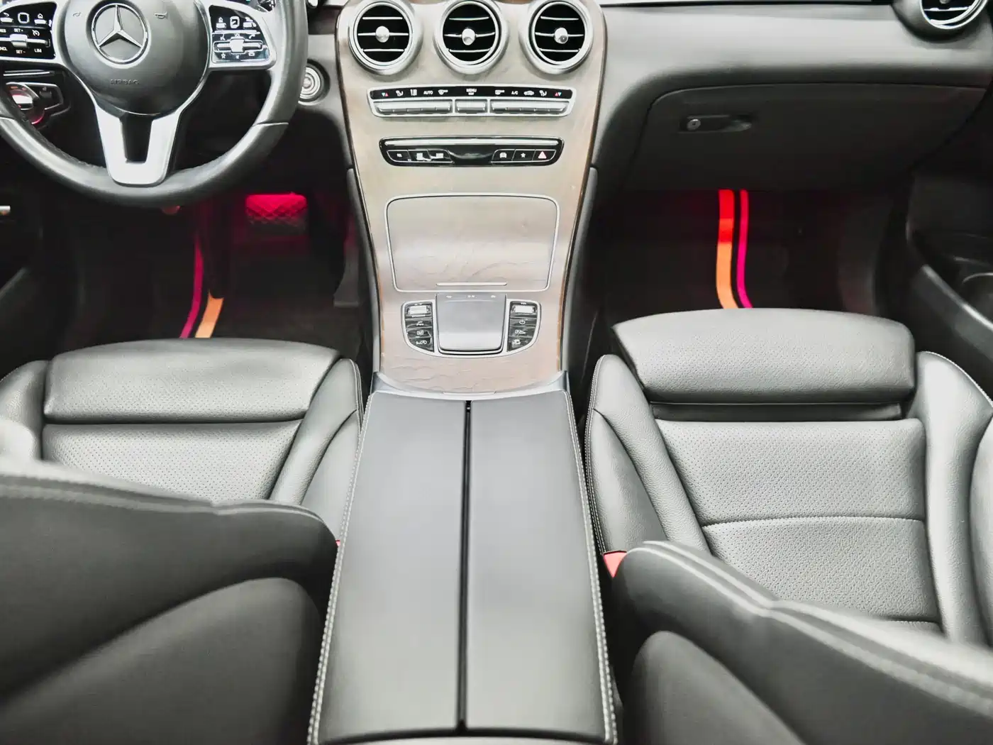 Mercedes-Benz GLC 2022 Facelift II GLC 260 L 4MATIC Luxury фото 10
