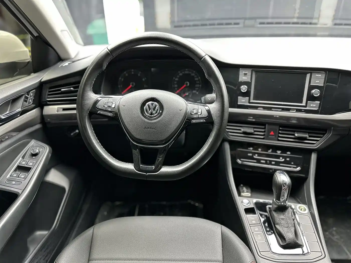 Volkswagen Bora 2020 1.5L Automatic Elite фото 5