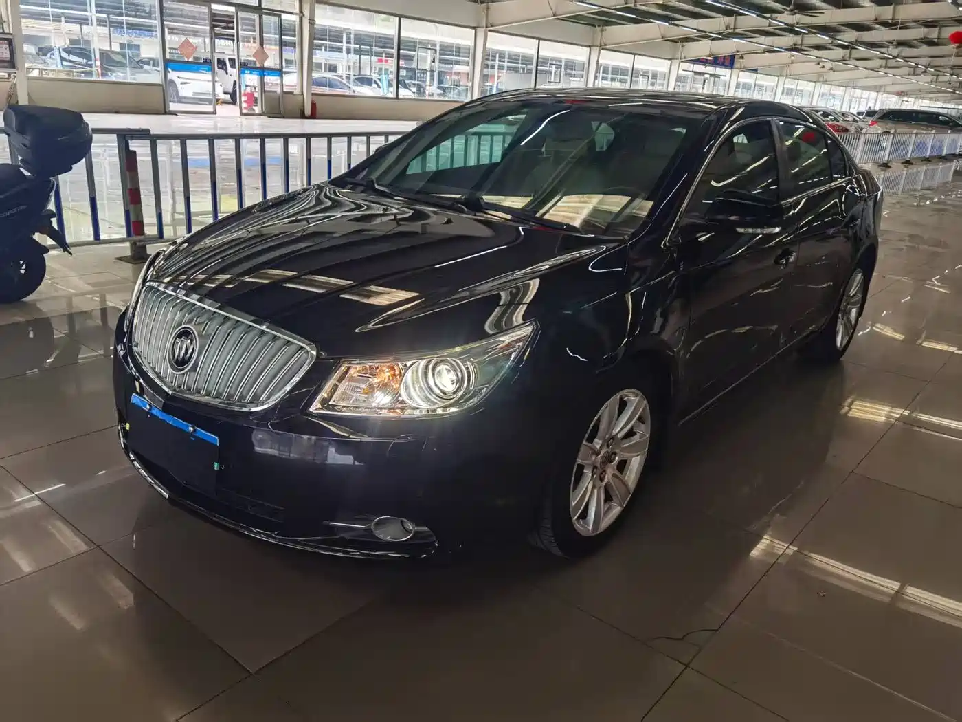 Buick LaCrosse 2010 2.4L Luxury
