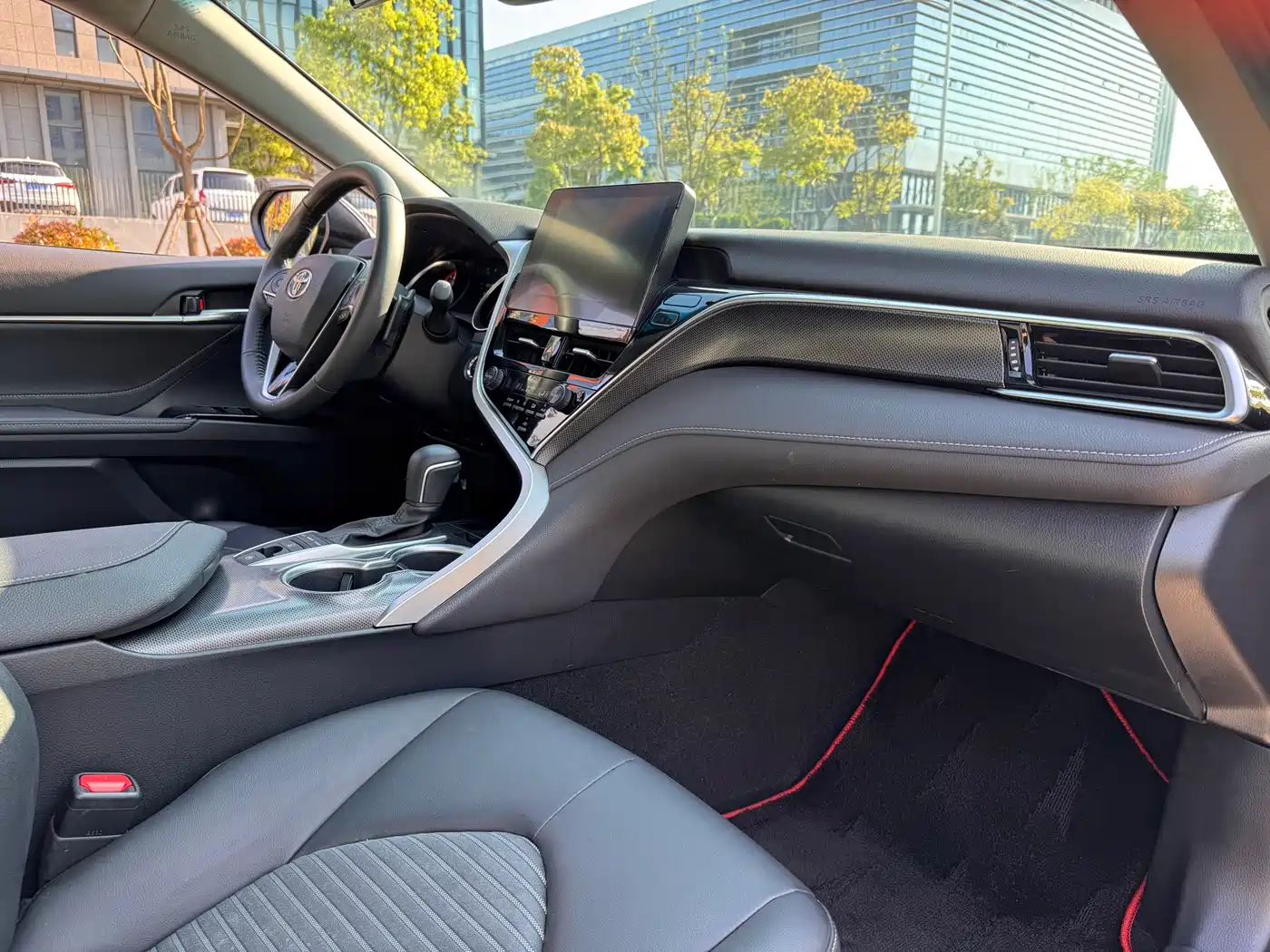 Toyota Camry 2022 2.0S Knight Edition фото 13