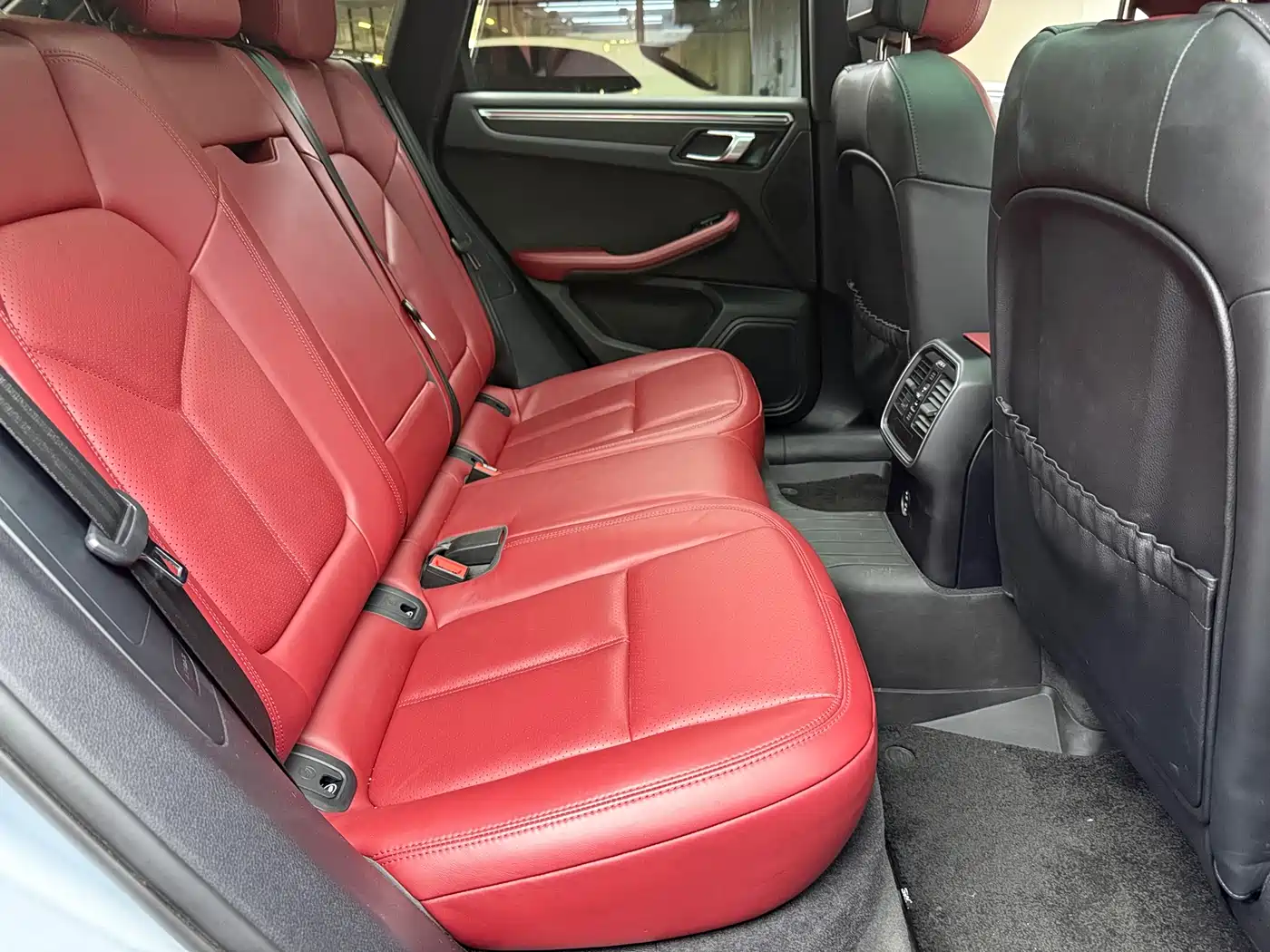Porsche Macan 2023 Macan 2.0T фото 12