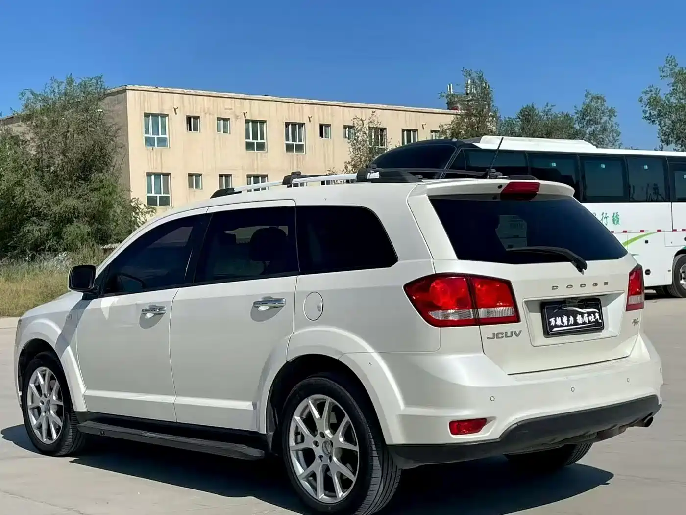 Dodge Journey 2015 2013 Model 2.4L 2WD Premium Edition