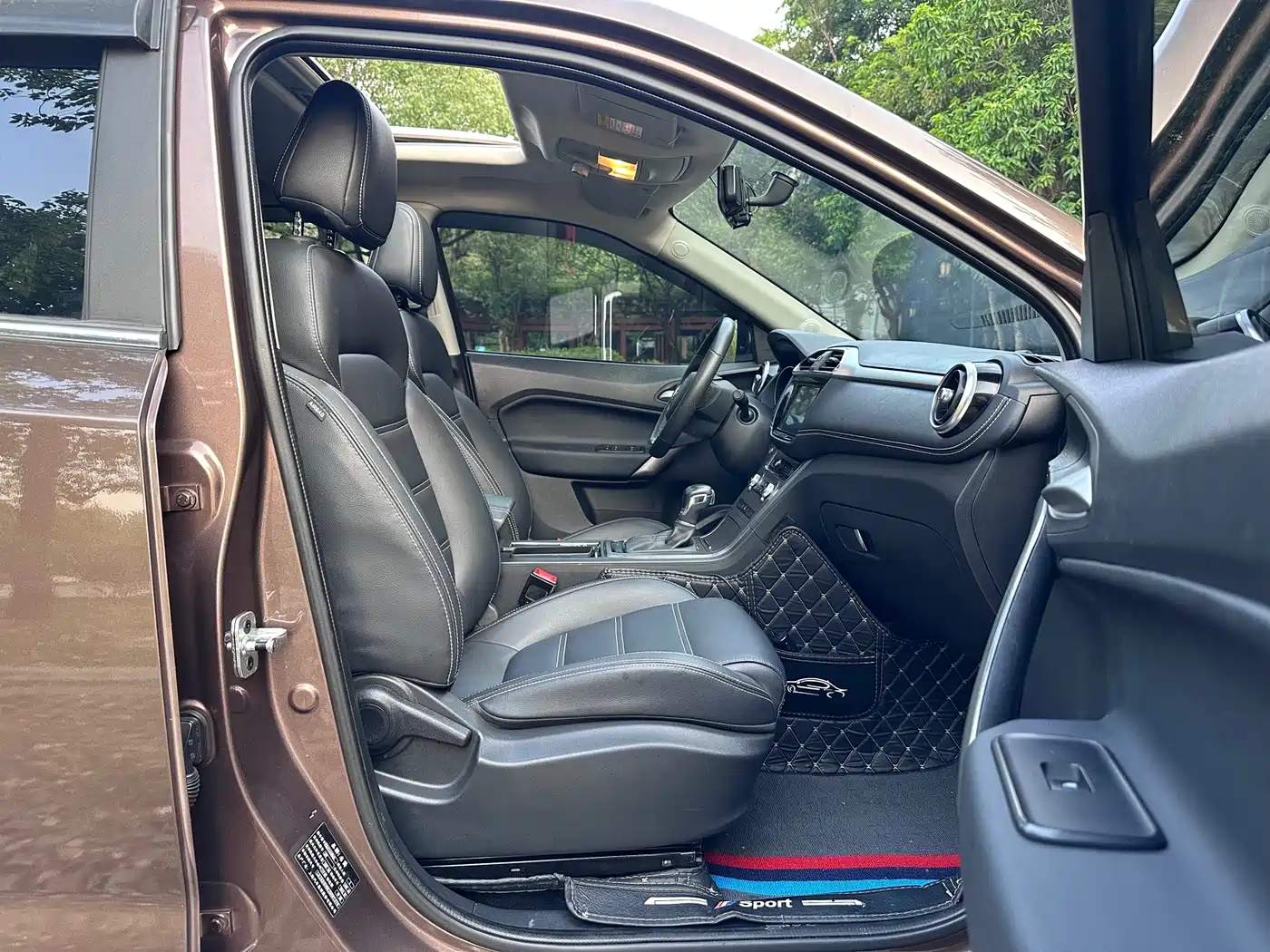 MG Roewe RX5 2019 2019 20T Automatic Luxury Xenon Version