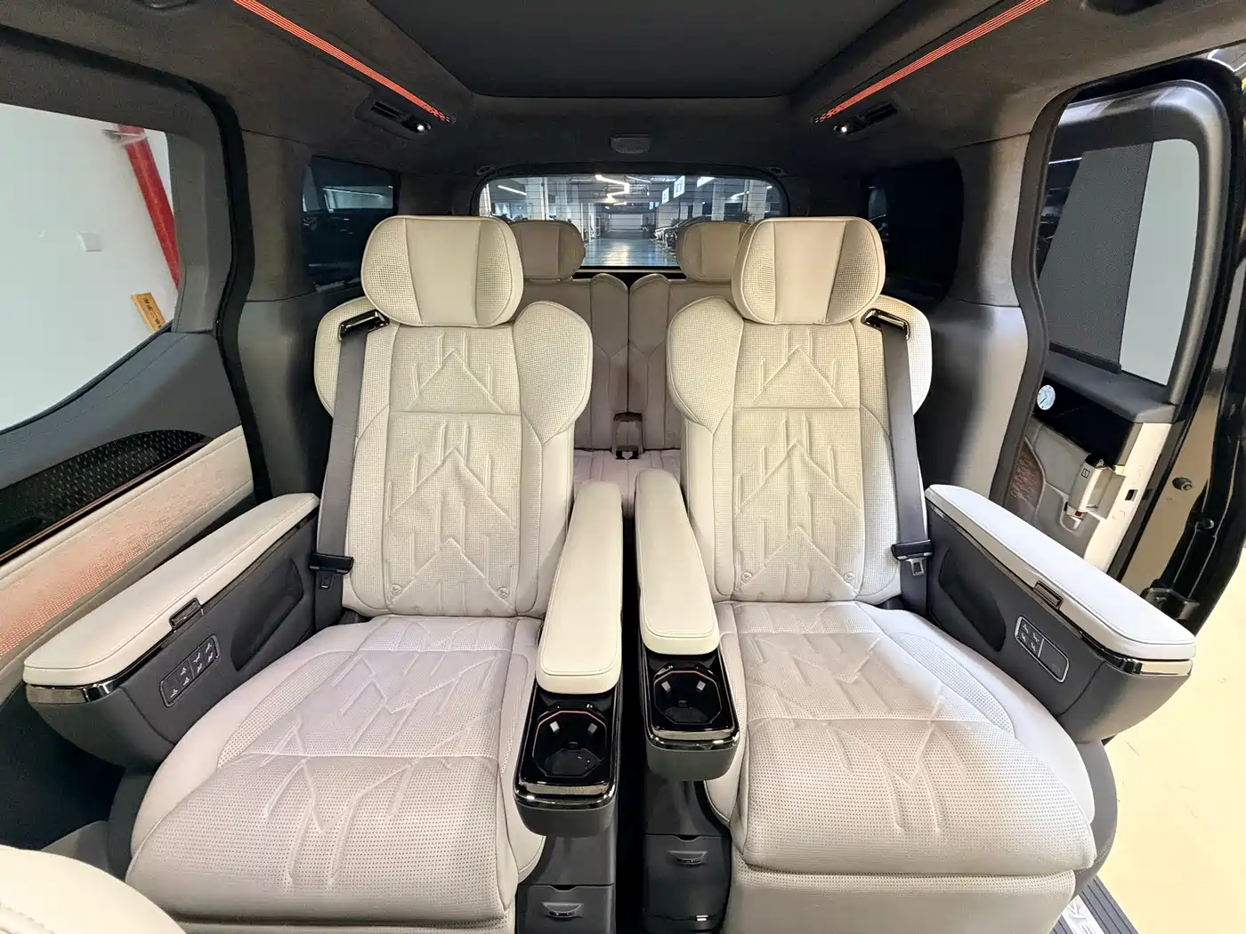 ZEEKR EXTREME KRYPTON 009