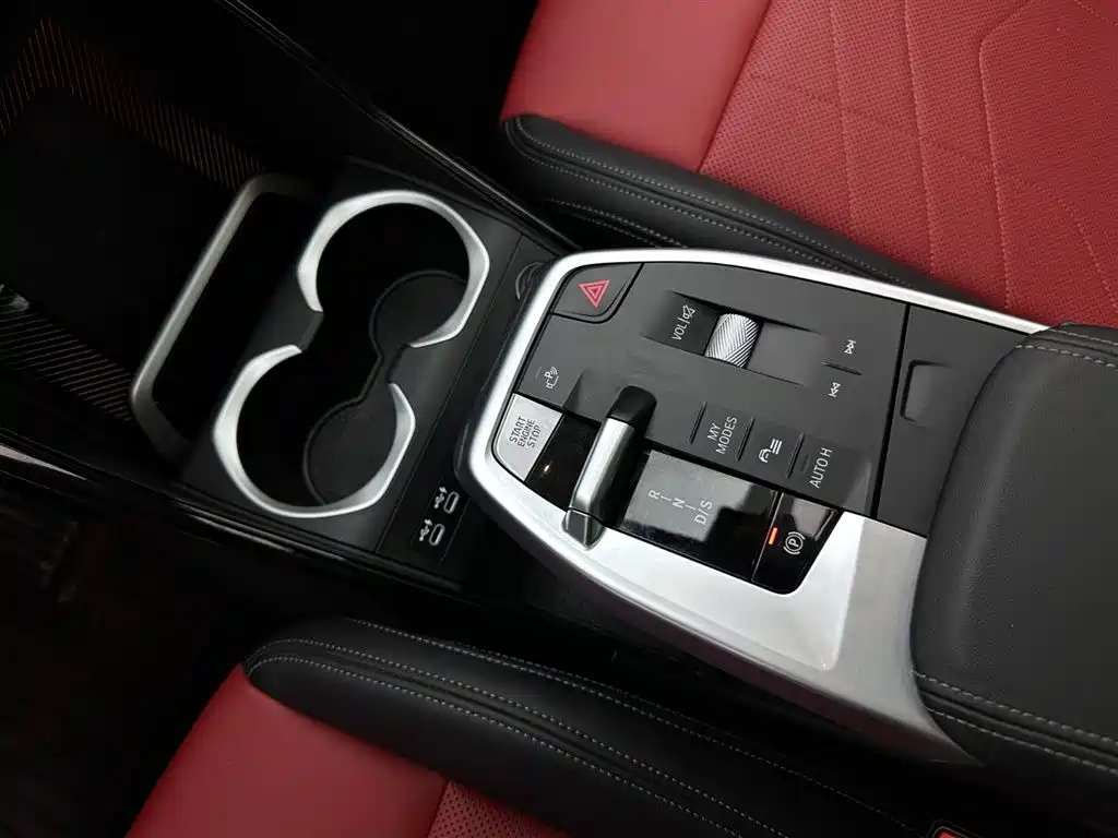 BMW X1 2023 xDrive25Li M Sport Package фото 14