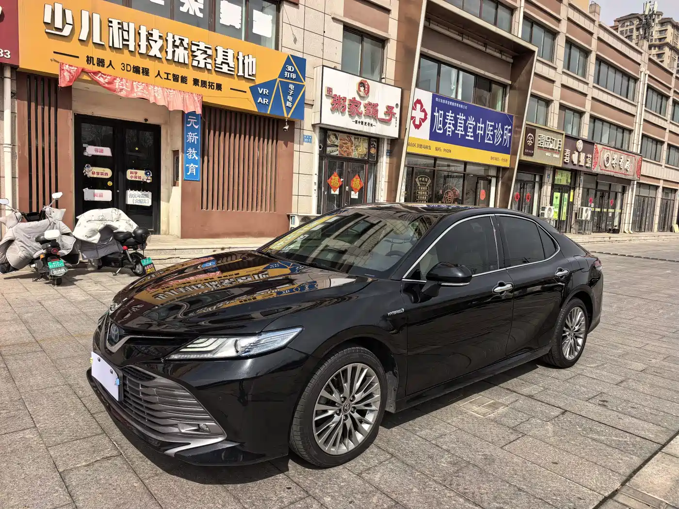 Toyota Camry 2018 Hybrid 2.5HG Luxury Edition