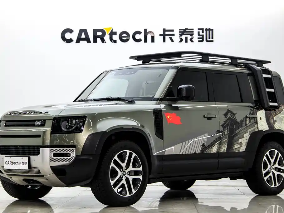 Land Rover Defender 2023 Facelift 110 3.0T P400 Dark Special Edition фото 2