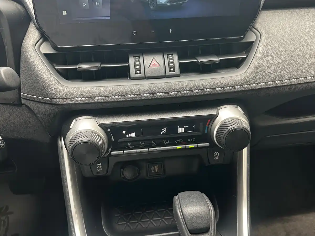 TOYOTA RAV4 RONGFANG