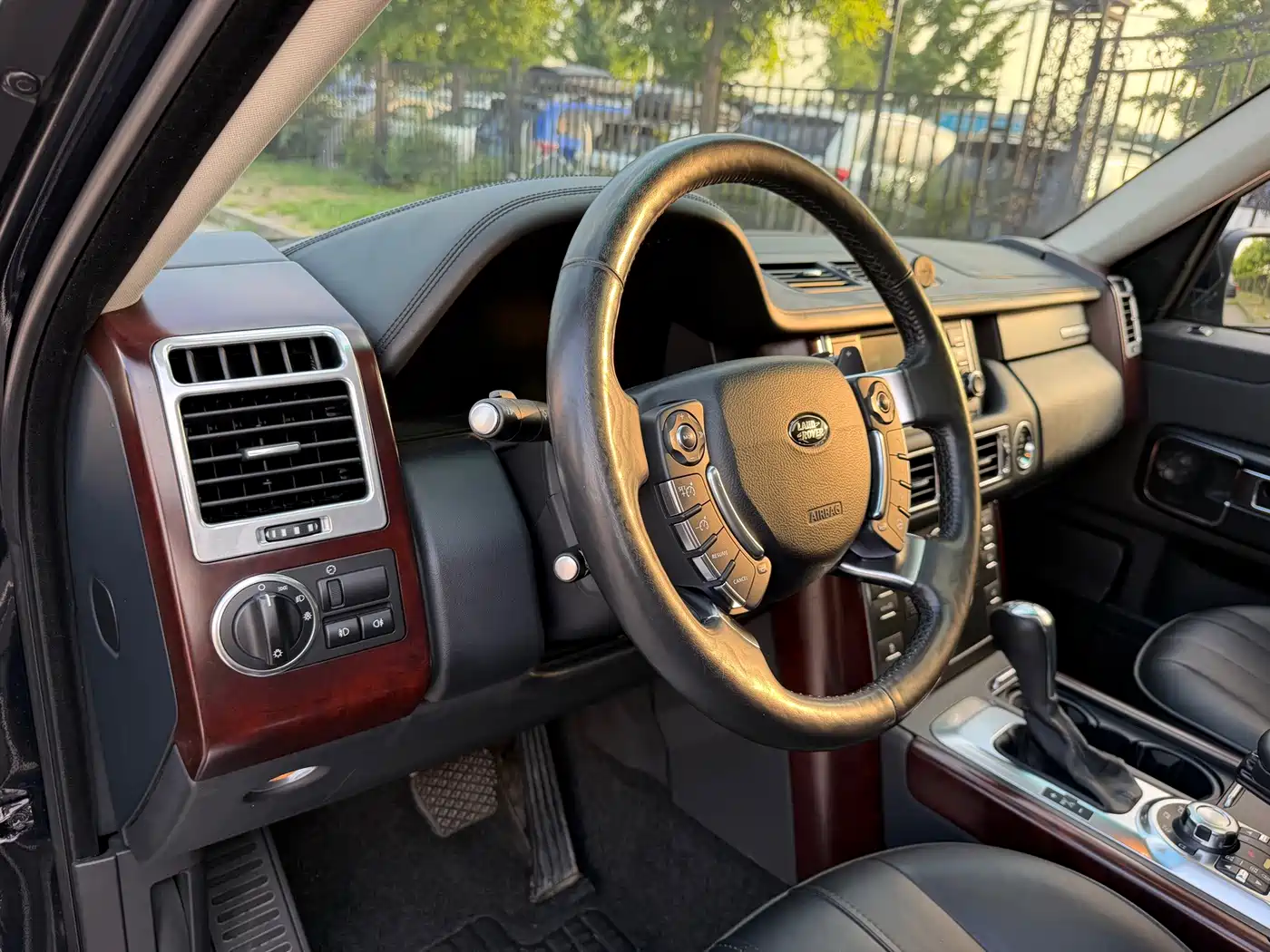 Land Rover Range Rover 2011 2012 5.0 NA V8