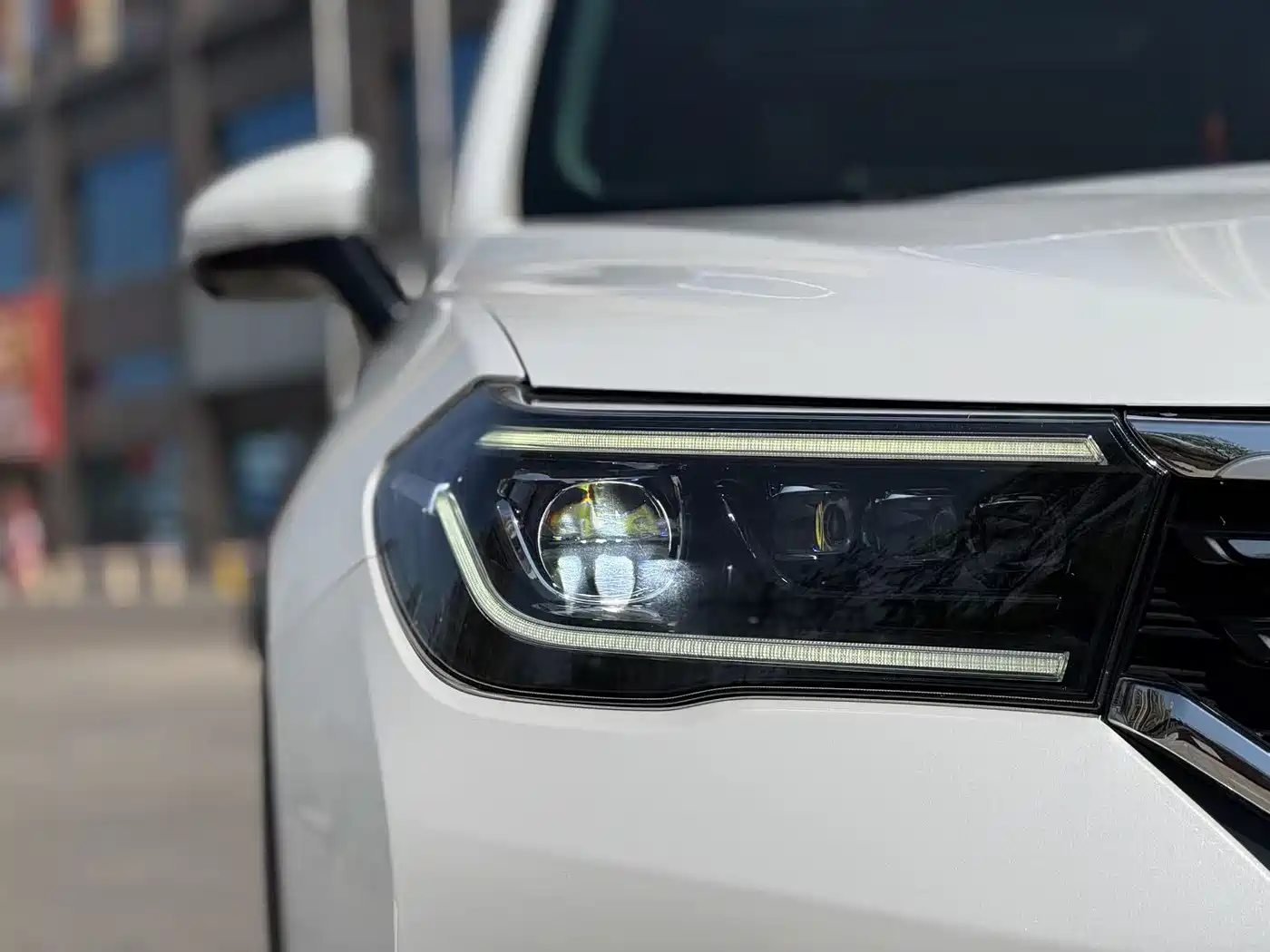 Zhonghua V7 2020 2018 280T DCT Premium 5-seater
