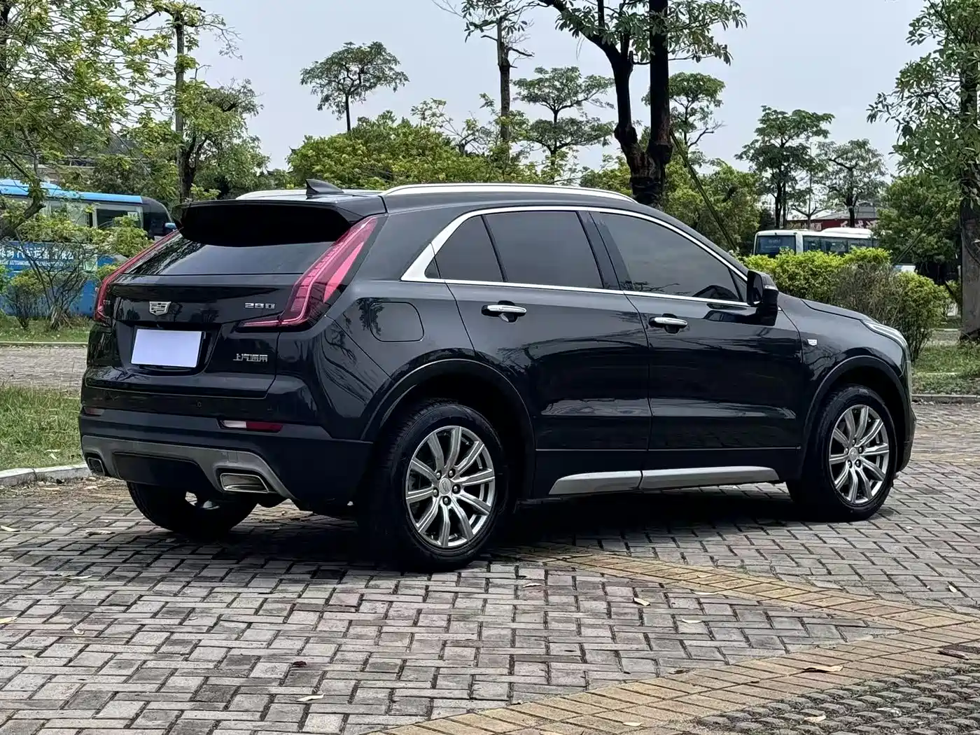 Cadillac XT4 2018 28T FWD Leading Edition фото 5