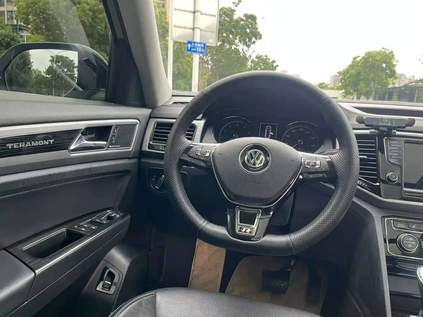 Volkswagen Teramont 2017 330TSI 2WD Luxury фото 21