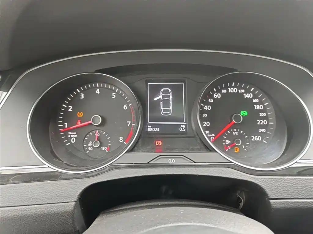 Volkswagen Magotan 2018 330TSI DSG Leading фото 12