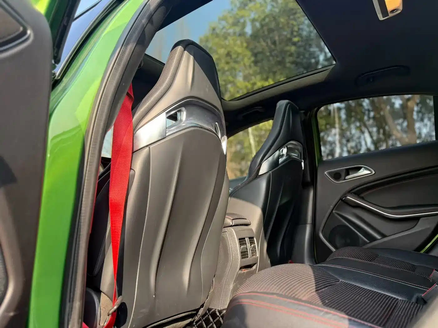Mercedes-Benz A-Class AMG (Import) 2018 AMG A 45 4MATIC Collector's Edition фото 9