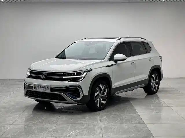 Volkswagen Tharu 2023 300TSI 2WD Full Moon Edition