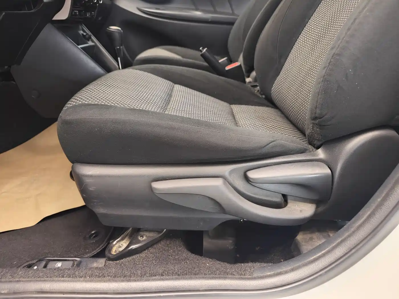 Toyota Vios 2017 1.5L CVT Pioneer фото 10