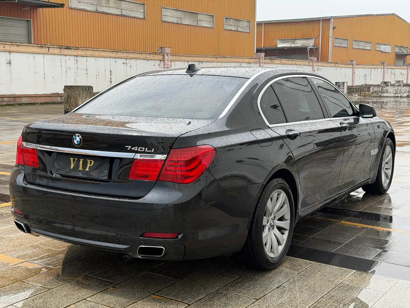 BMW 7 Series 2011 740Li Steinway Limited Edition фото 6