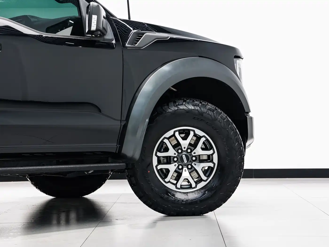FORD F-150 RAPTOR