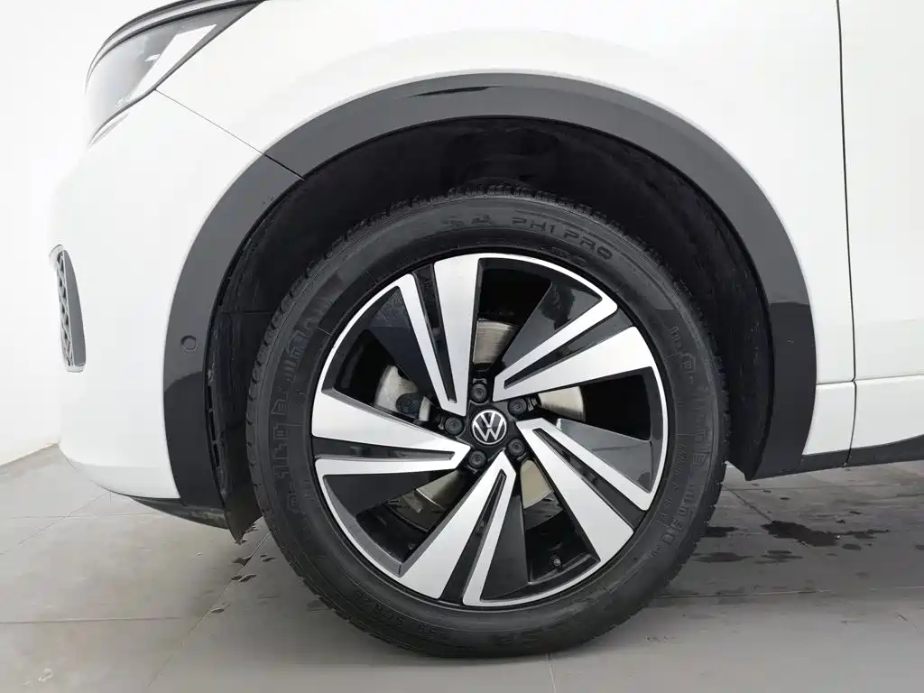 Photo 17 - Volkswagen Talagon