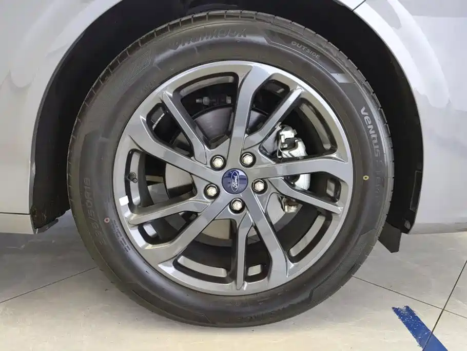 Фото 6 - Ford Mondeo