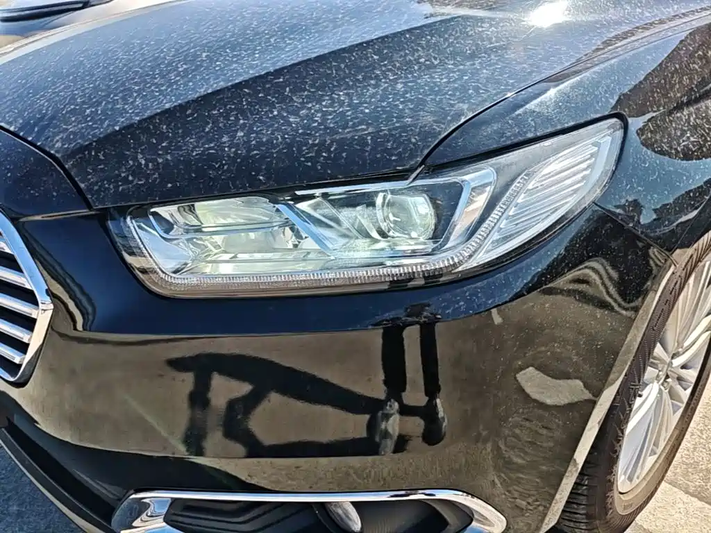 Фото 24 - Ford Taurus