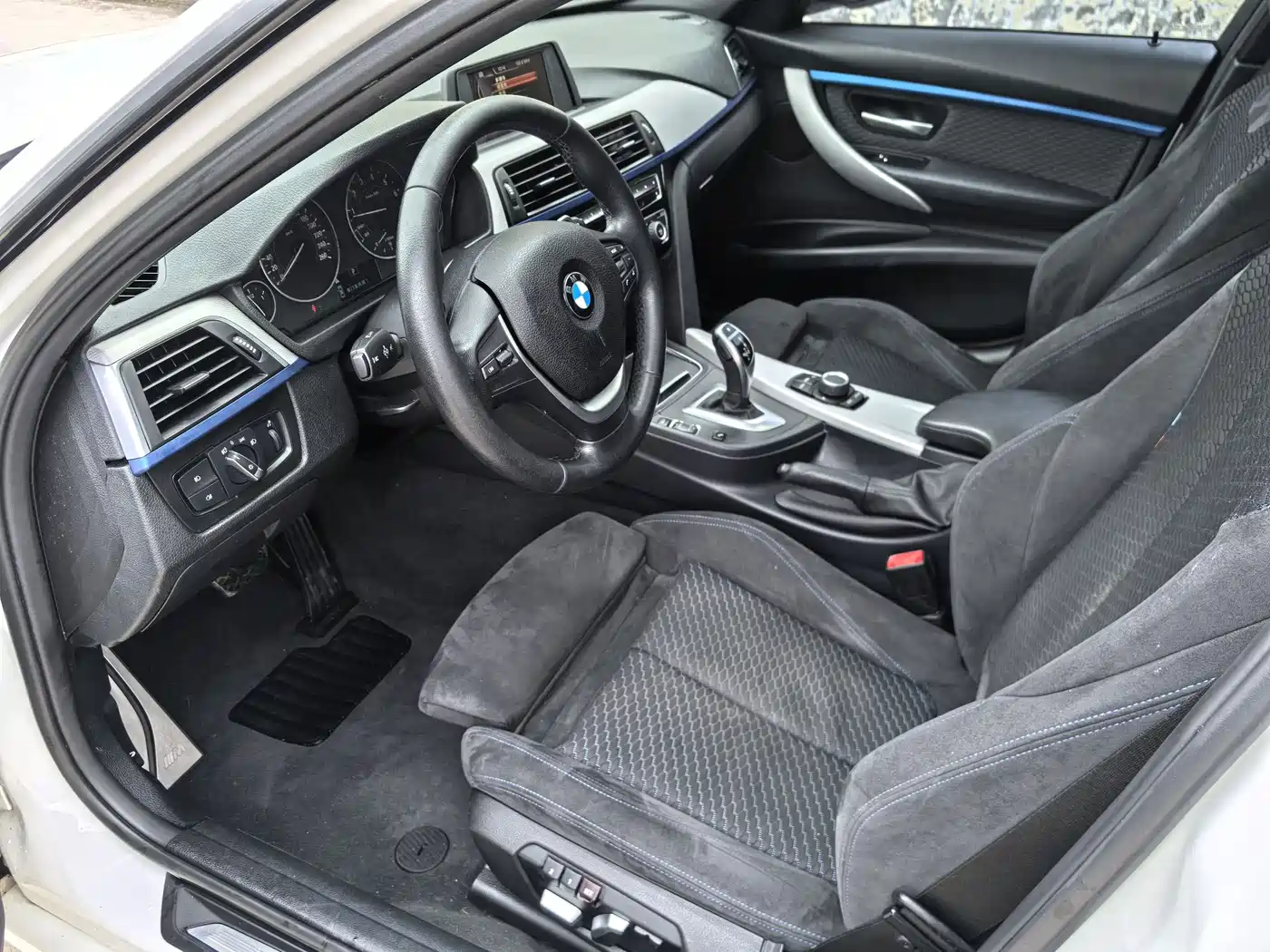 BMW 3 Series 2018 320i M Sport Package фото 44