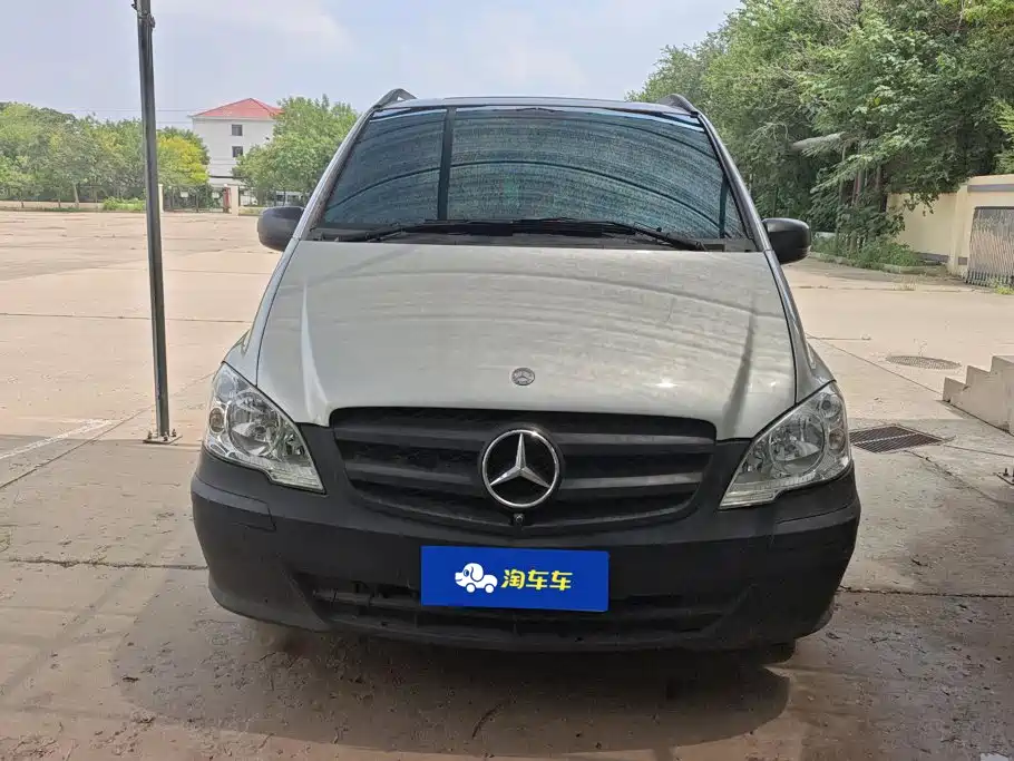 Photo 2 - Mercedes-Benz Vito