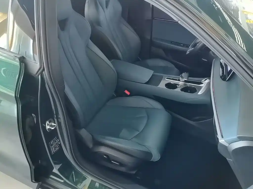 MG MG7 2025 2025 2.0T Trophy+ Super Smart Driving Edition
