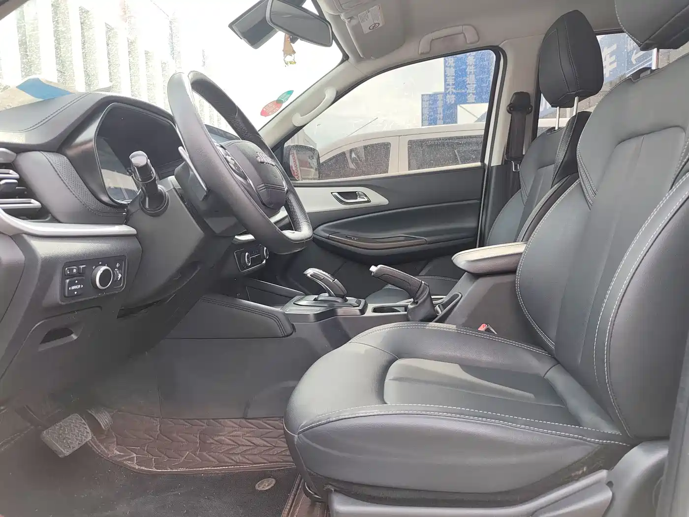 Jiangling Yuhu 7 2023 2022 2.0T Automatic Diesel 4WD Comfort Standard Wheelbase