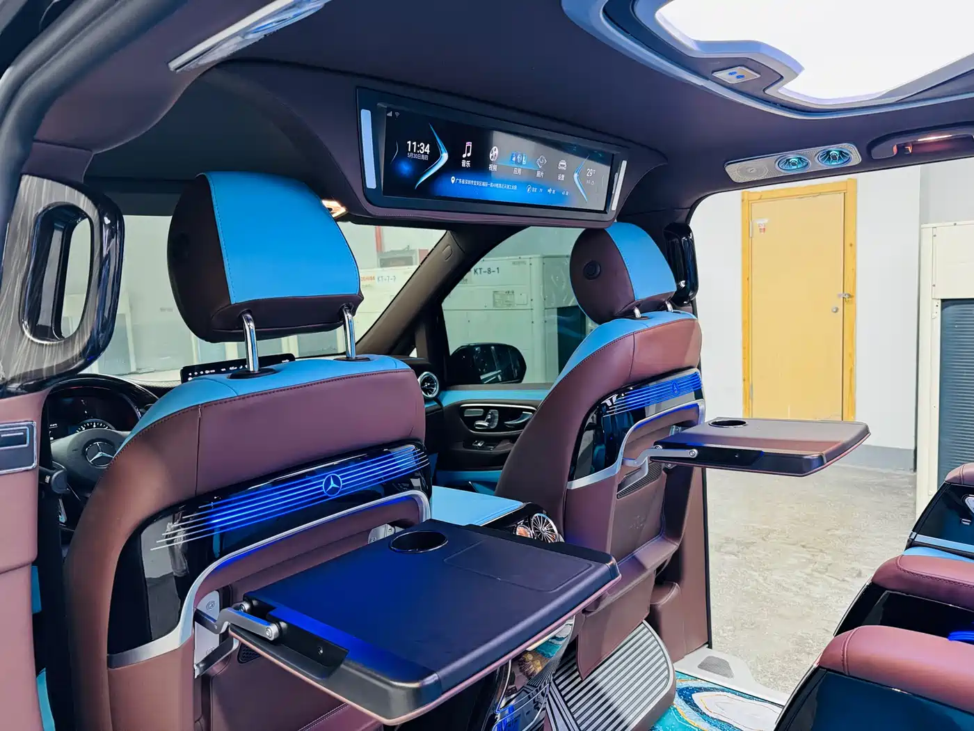 Mercedes-Benz Vito 2023 2.0T Business 7-Seater фото 8