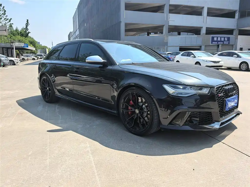 Audi RS 6 2016 RS 6 4.0T Avant фото 2