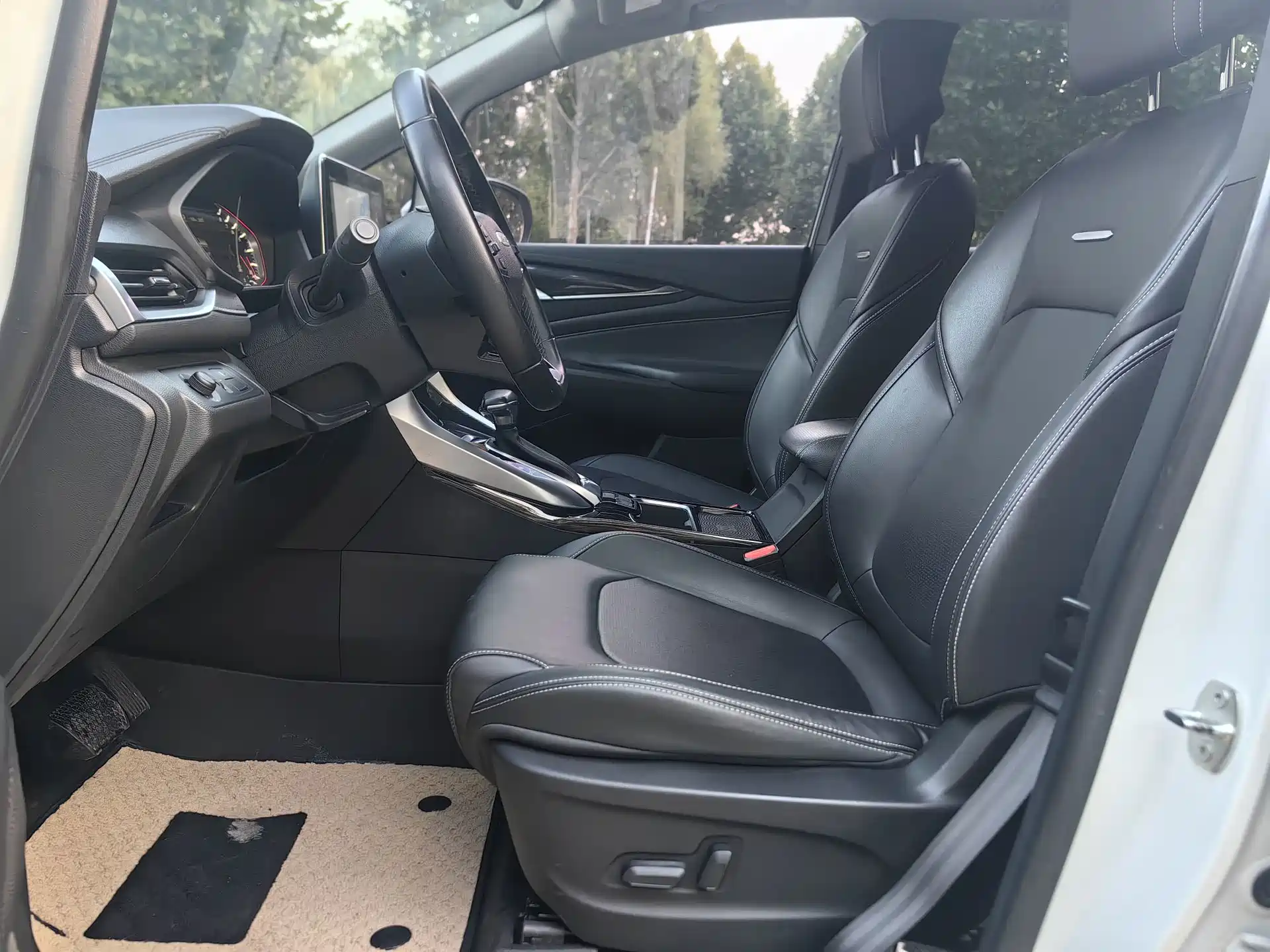 Фото 8 - Maxus Maxus G50