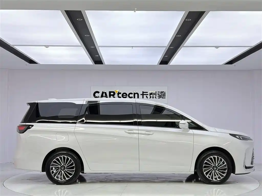 Buick GL8 New Energy 2025 Land Honor Premium Edition 7-Seater фото 4