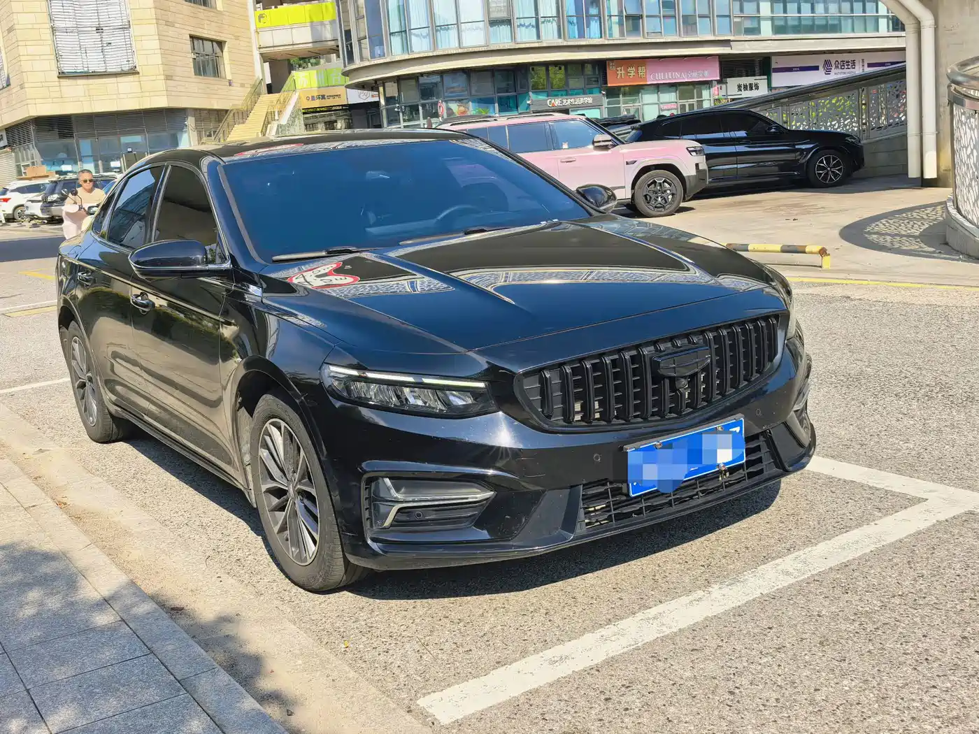 Фото 3 - Geely Preface