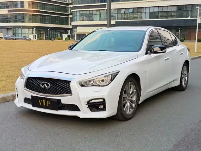 Infiniti Infiniti Q50 2014 3.7L Comfort Edition