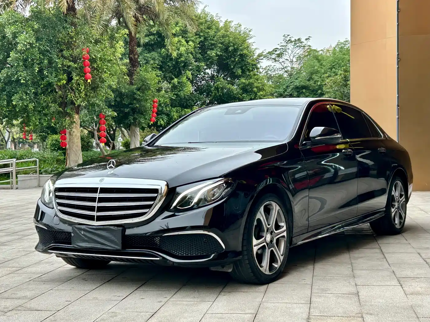 Mercedes-Benz E-Class 2017 E 300 L Luxury