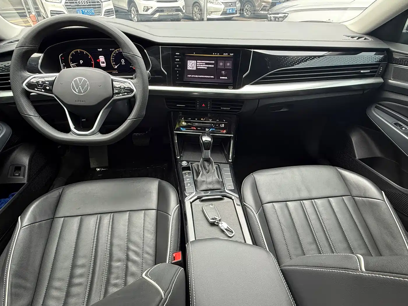 Volkswagen Passat 2023 330TSI Elite Edition фото 10