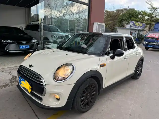 MINI 