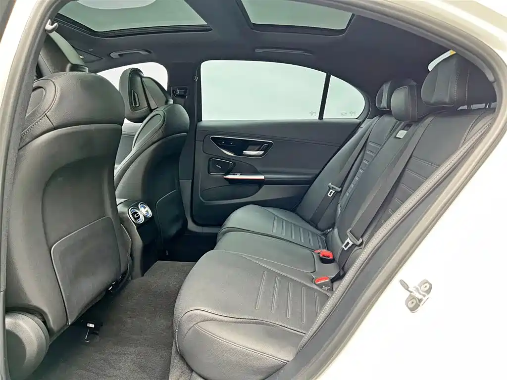 Mercedes-Benz C-Class 2024 C 260 L Sport фото 15