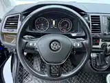 Фото 10 - Volkswagen Multivan