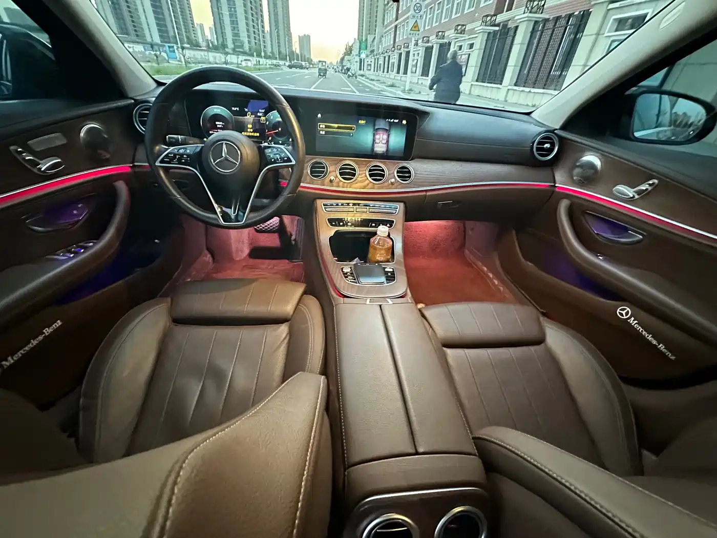 Mercedes-Benz E-Class 2023 E 260 L Sport фото 6