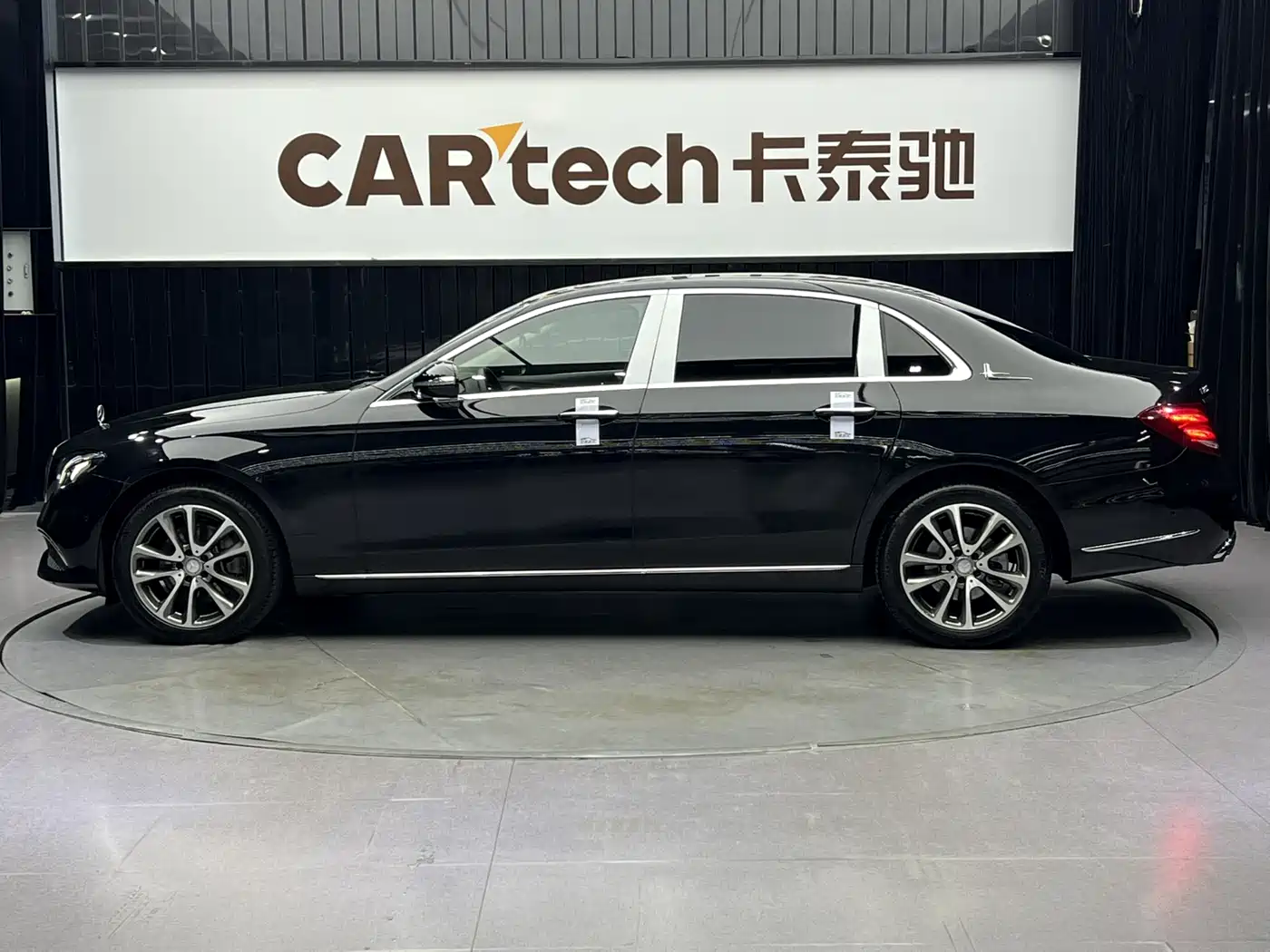 Mercedes-Benz E-Class 2017 E 200 L 4MATIC фото 5
