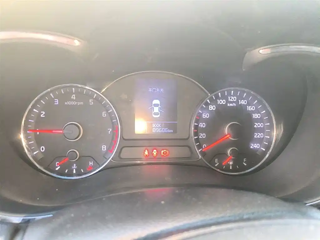 Kia K3 2013 1.6L Automatic GLS фото 12