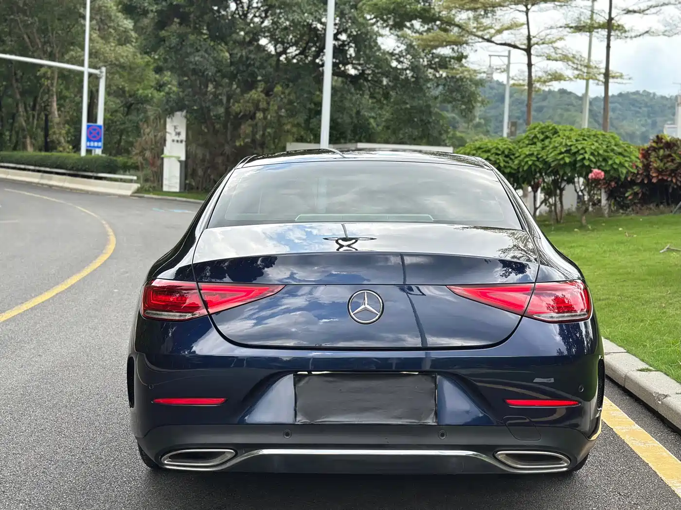 MERCEDES-BENZ CLS